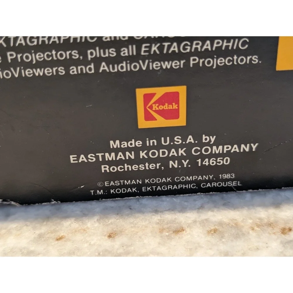Kodak Ektagraphic Universal Slide Tray Carousel Model 2 Holds 80 slides
